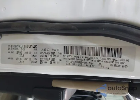 2015 Jeep Cherokee Latitude z USA, uszkodzony, nr VIN 1C4PJMCB6FW544895